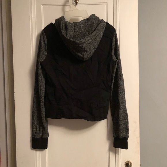 Black jacket - Picture 2 of 2
